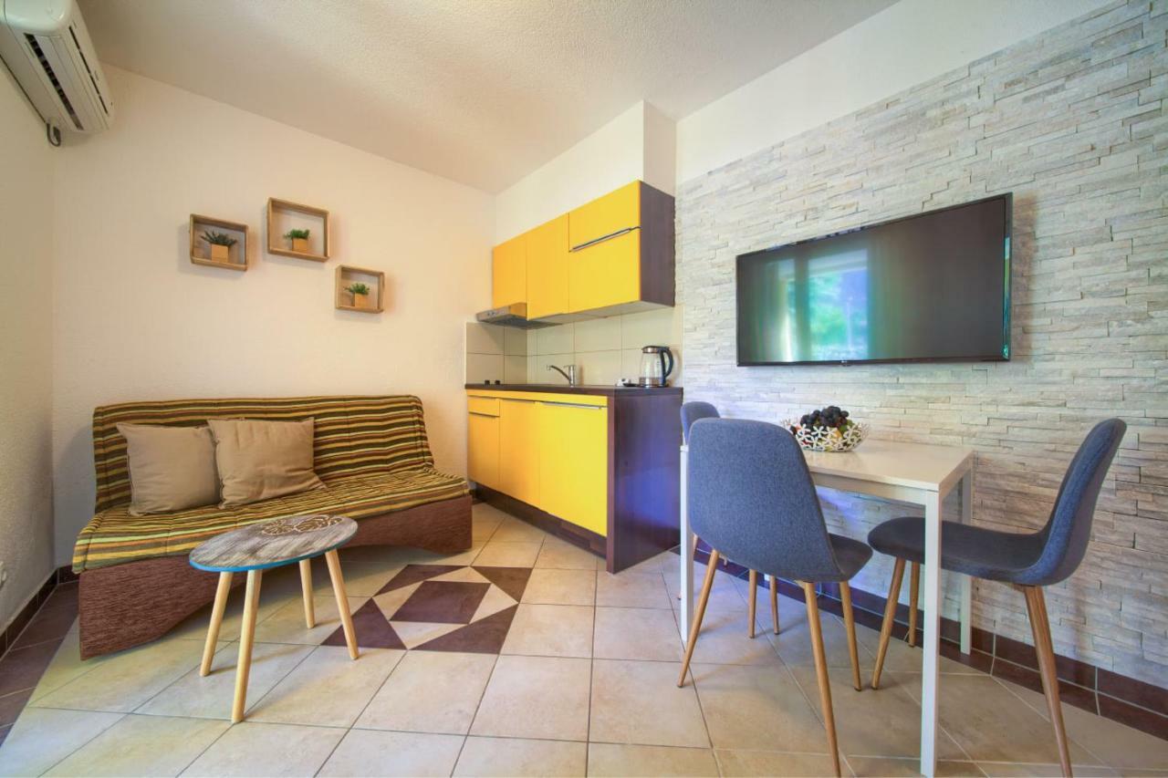 Ferienwohnung Baska Point Exterior foto