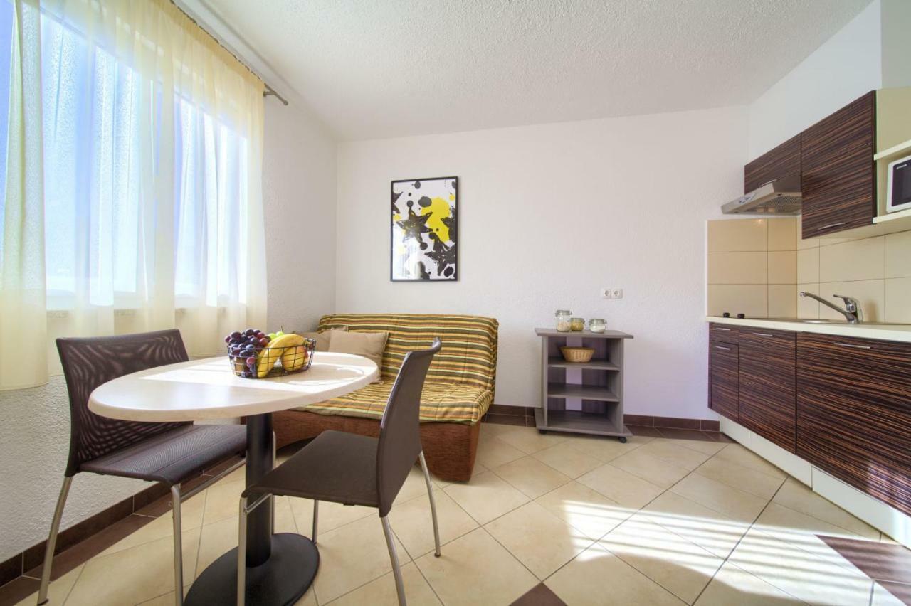 Ferienwohnung Baska Point Zimmer foto