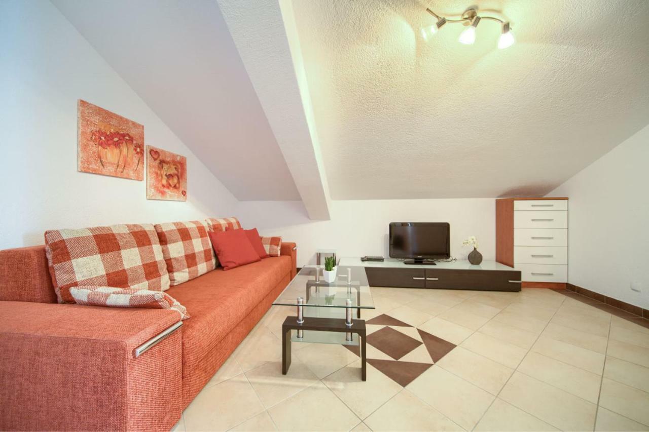 Ferienwohnung Baska Point Zimmer foto